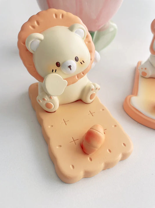 Cozy Snack Time Bear Phone Stand